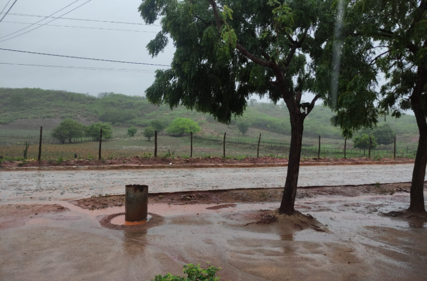  Chove 46,5mm na sede urbana de Várzea Alegre, distritos com maior volume.
